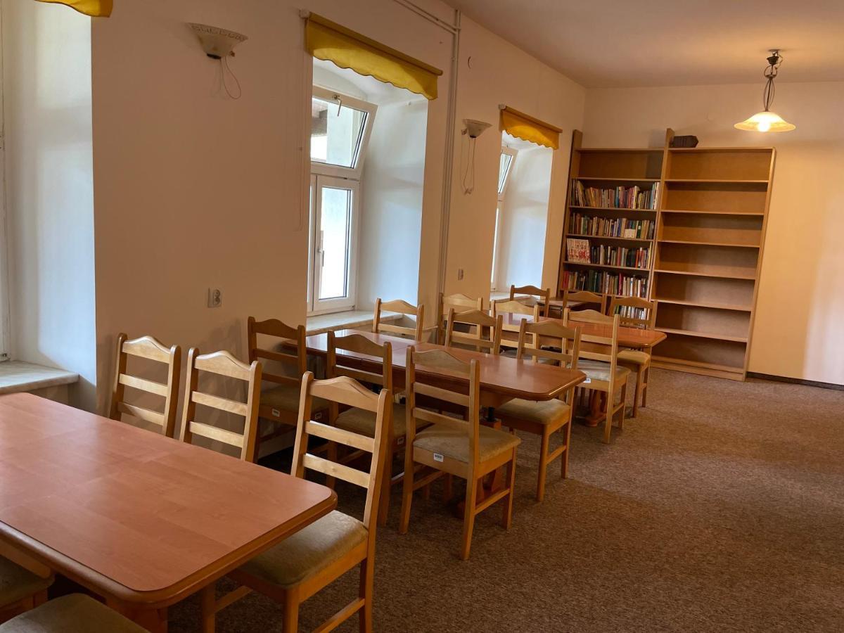 Gosciniec Szczeliniec Hostel Karlow Εξωτερικό φωτογραφία